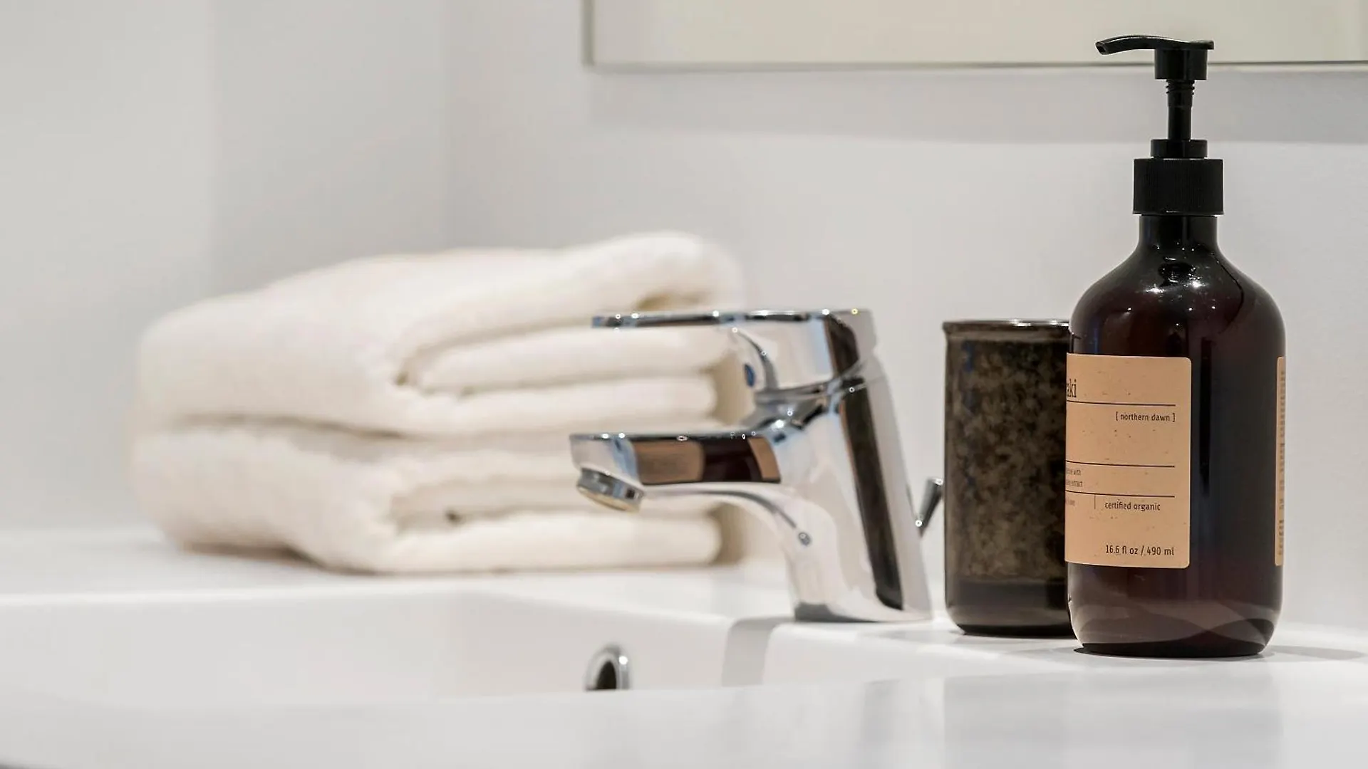 A Stylish Getaway In Modern Surroundings Daire Århus